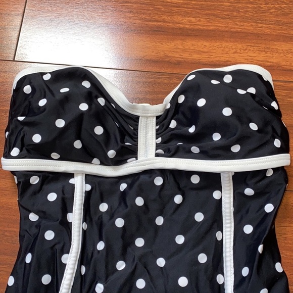 *SOLD* Baiting Suit👙 - Picture 3 of 6